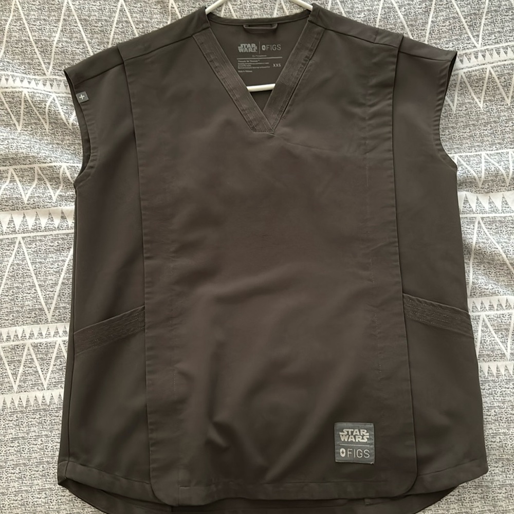 Figs scrub top, Star Wars edition